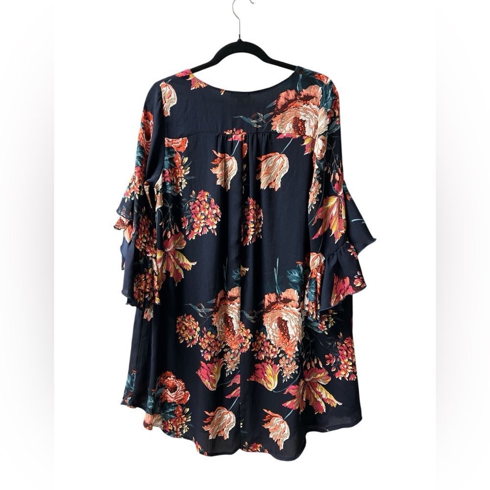 Umgee USA‎ Navy Floral Flutter‑Sleeve Tunic Dress – Size S (Roomy Fit) - Picture 2 of 7